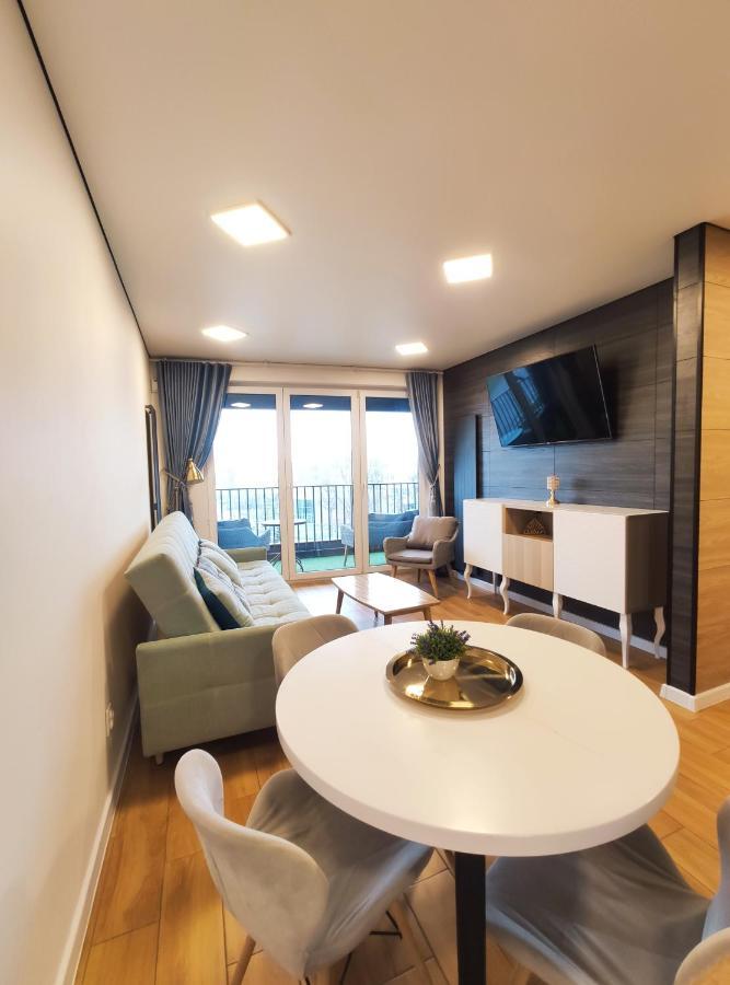 Zablocie 35 By Homeprime Krakow Bagian luar foto