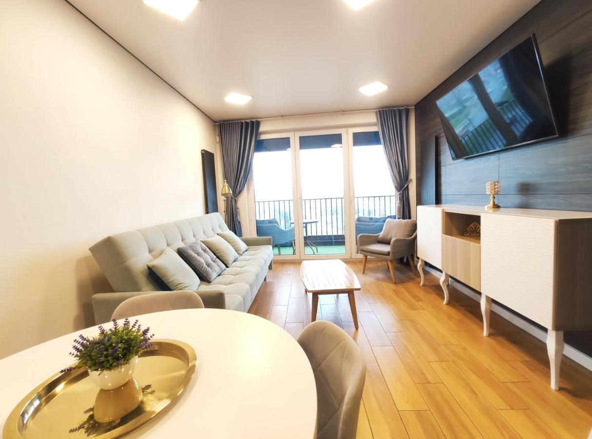 Zablocie 35 By Homeprime Krakow Bagian luar foto